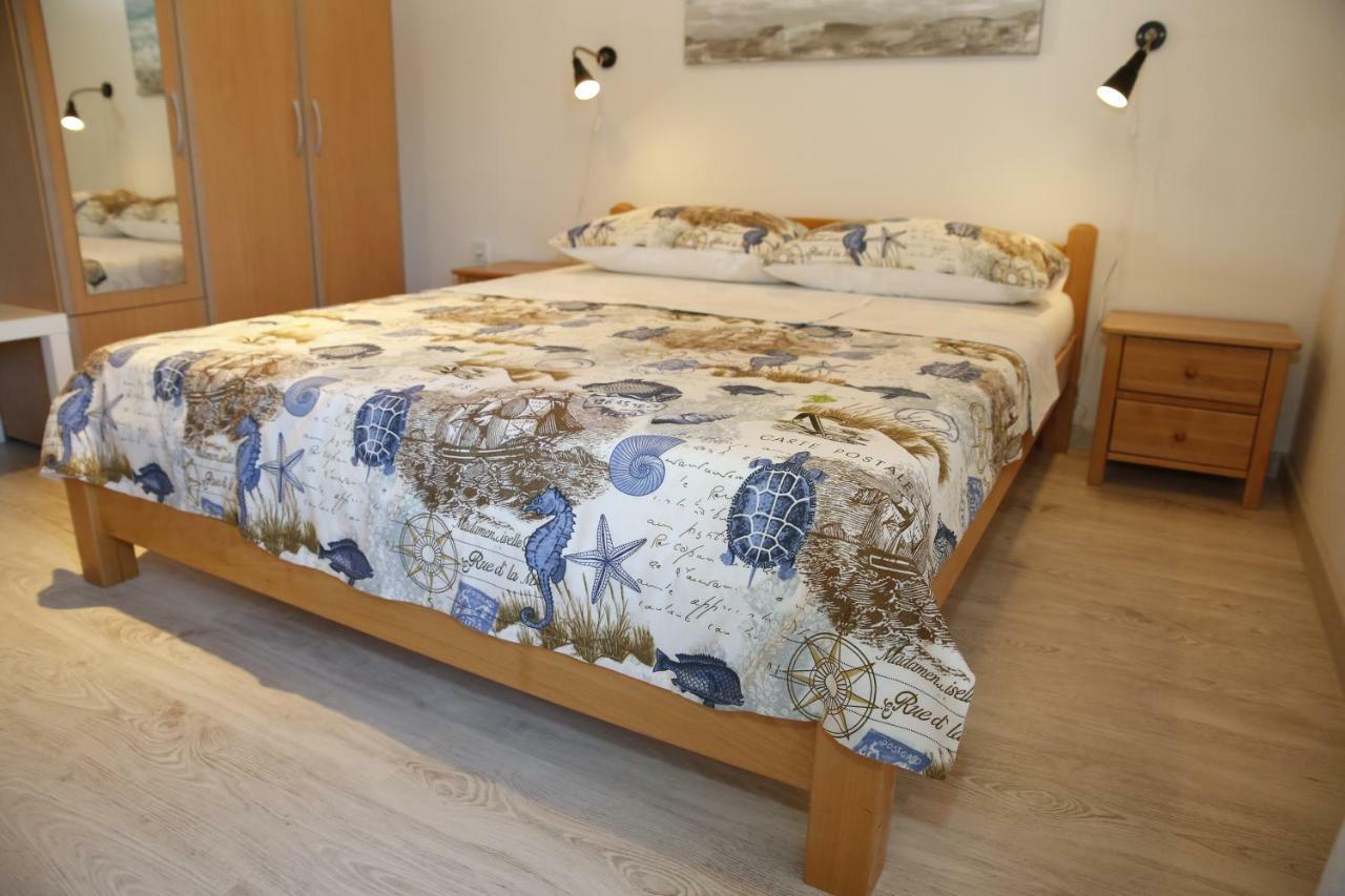 Apartamento Taradzic